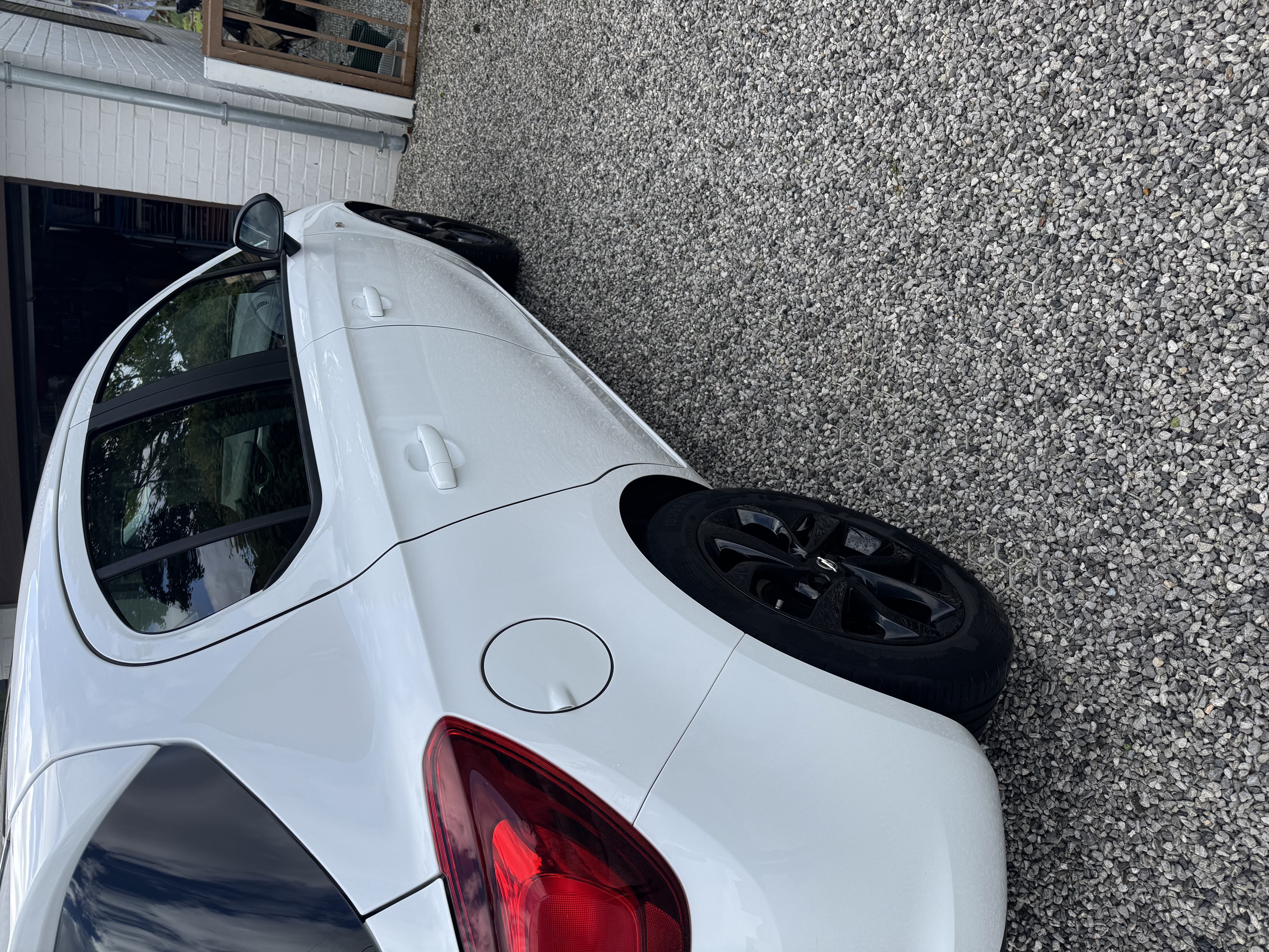 Opel corsa black edition